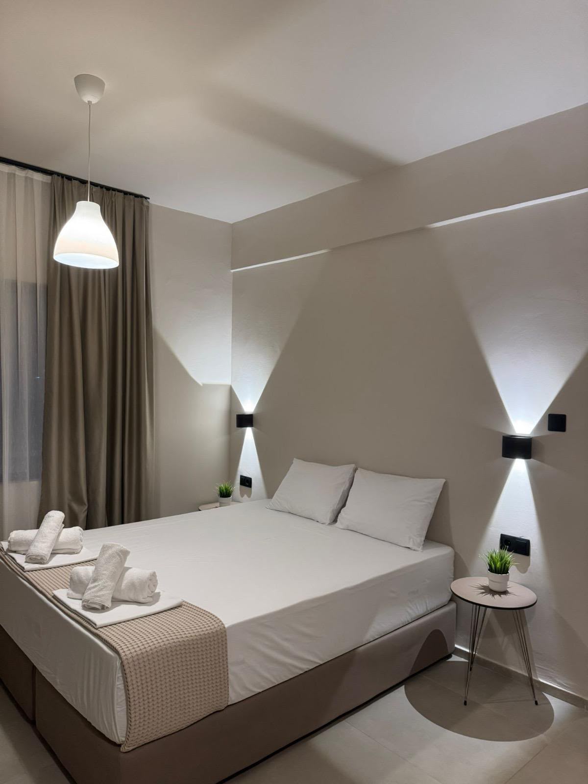 One Bedroom Apartment 