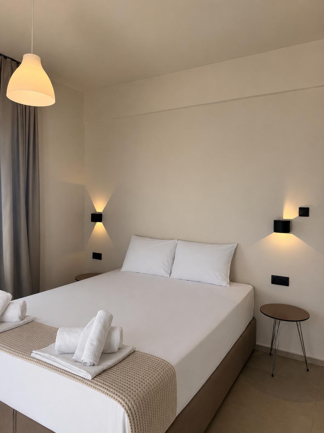 One Bedroom Apartment 